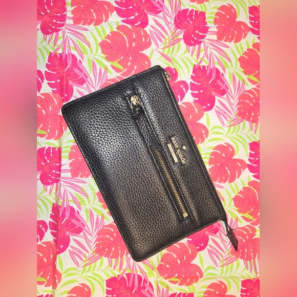 Kate Spade Black Leather Pouch - Picture 2 of 5